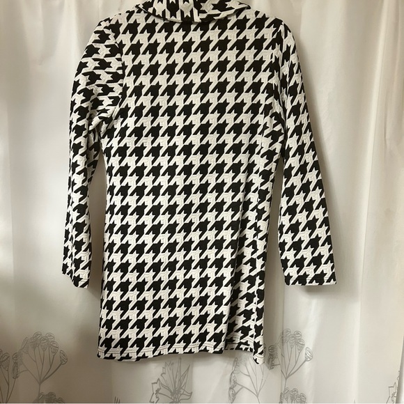 New Nina Leonard Black and White Houndstooth Blazer - Picture 6 of 9